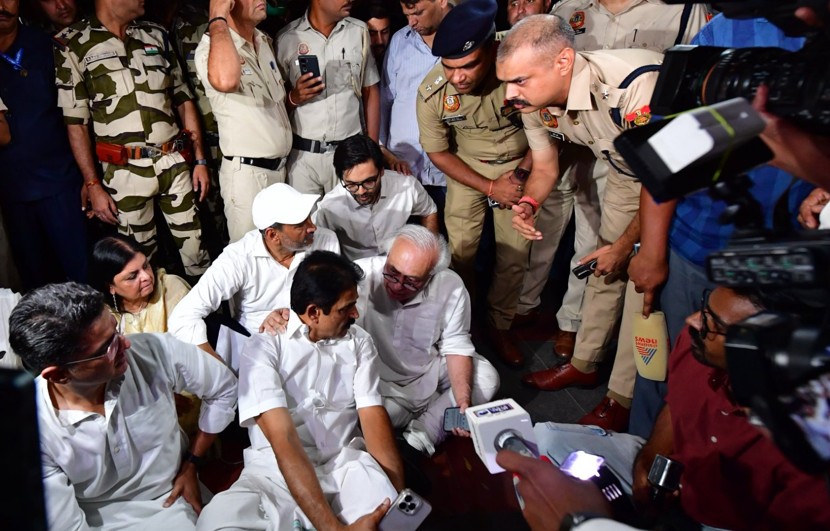 RS-Election-Congres-protest-venugopal