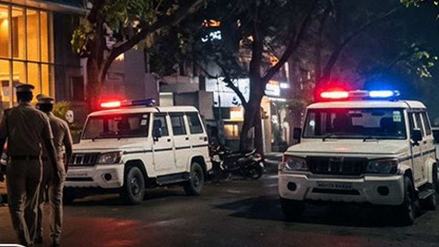 Karnataka-Police-1-2
